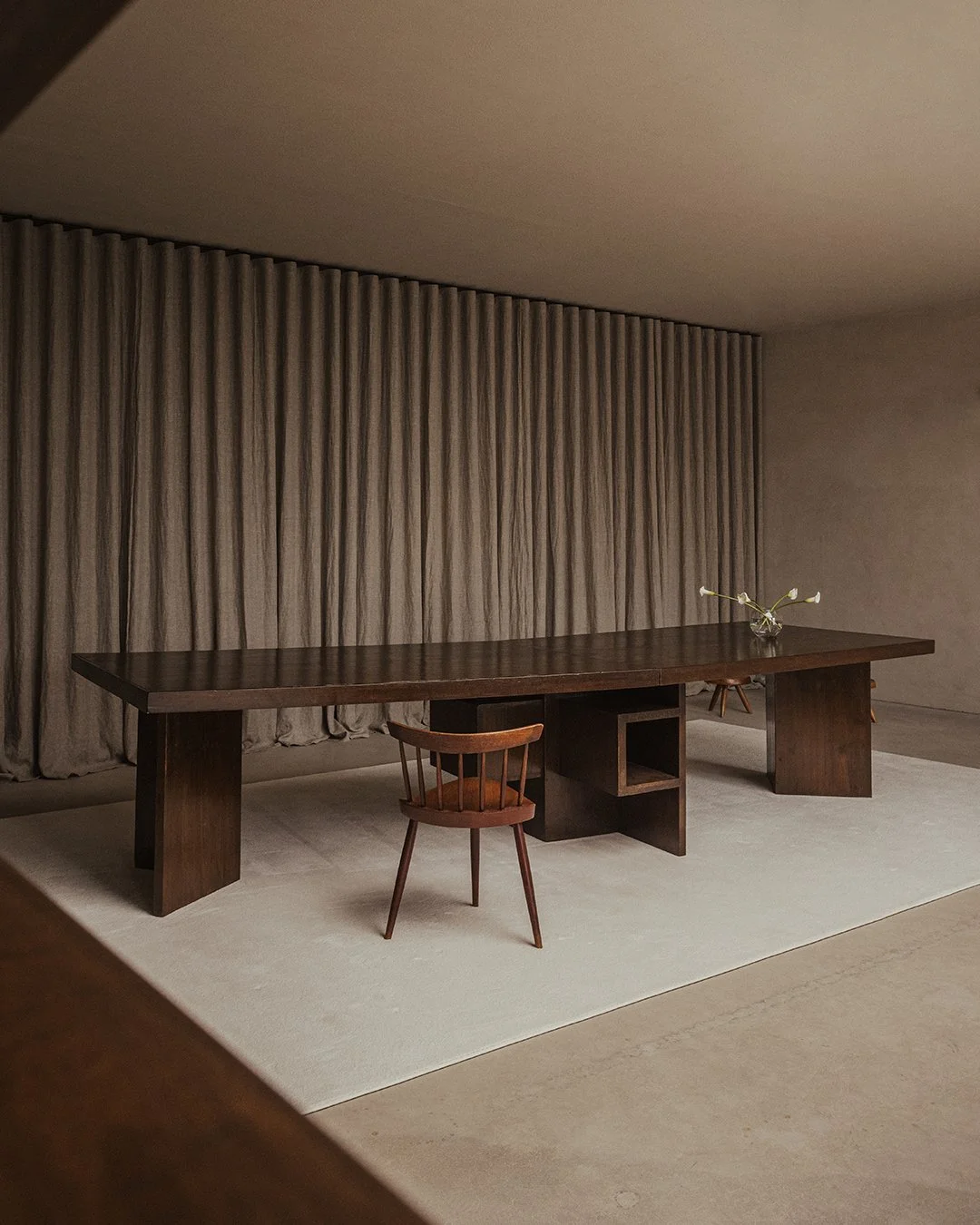 Le Corbusier - Authentic LC-TAT-07-A - the Minister's Desk — Bicci